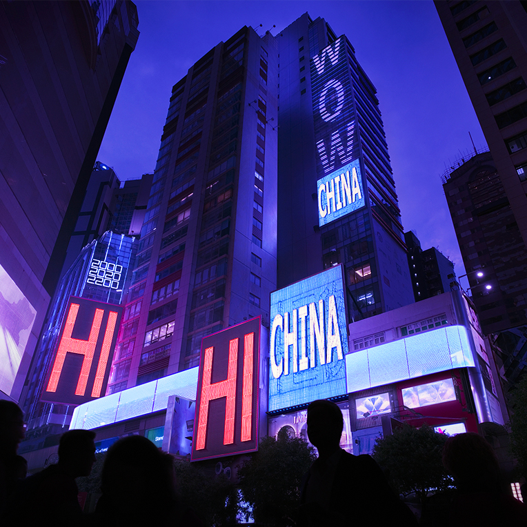 一边喂奶一边做着爱A