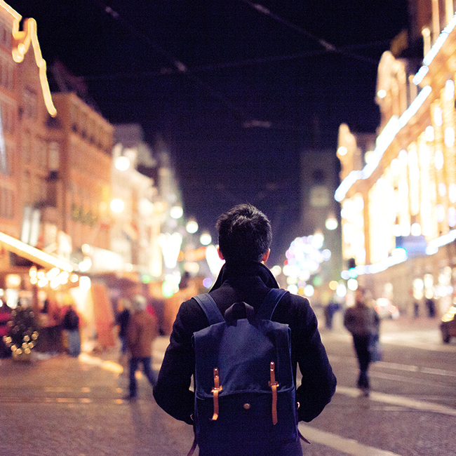 一边喂奶一边做着爱A